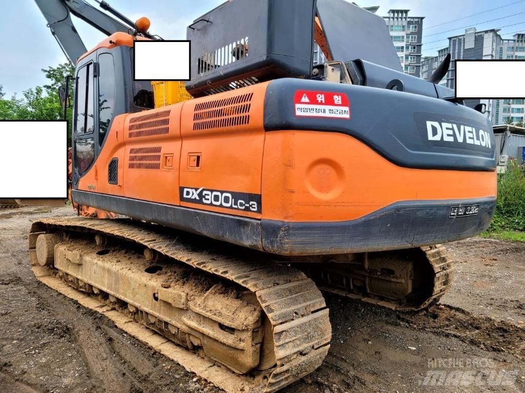 Doosan DX 300 LCA Escavatori cingolati