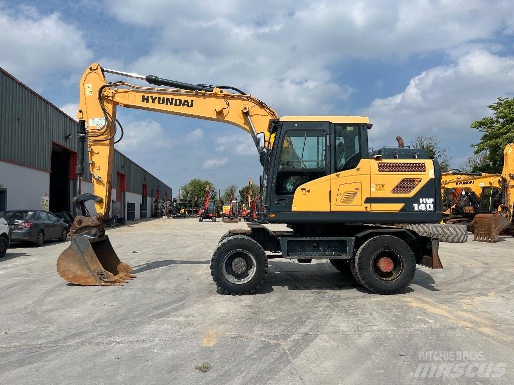 Hyundai HW140 Escavatori gommati