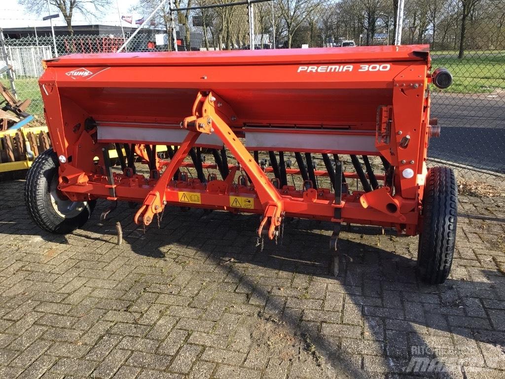 Kuhn Premia 300 Perforatrici