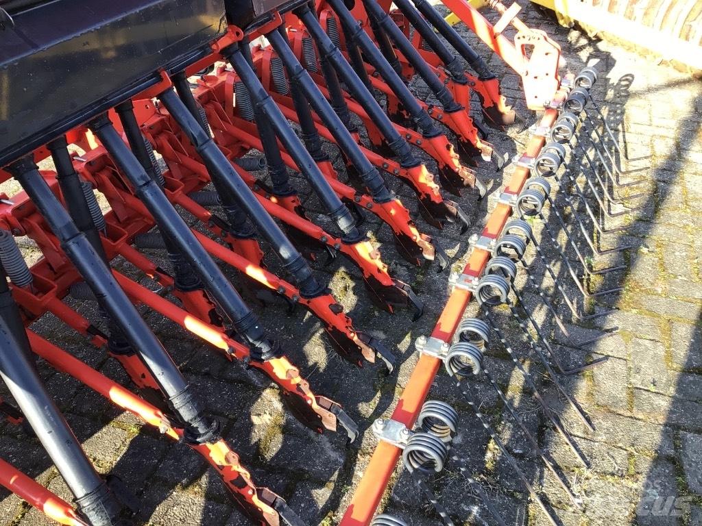 Kuhn Premia 300 Perforatrici