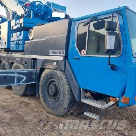 Liebherr LTM 1100 Gru per tutti i terreni