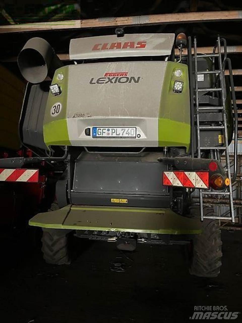 CLAAS lexion 740 Mietitrebbiatrici