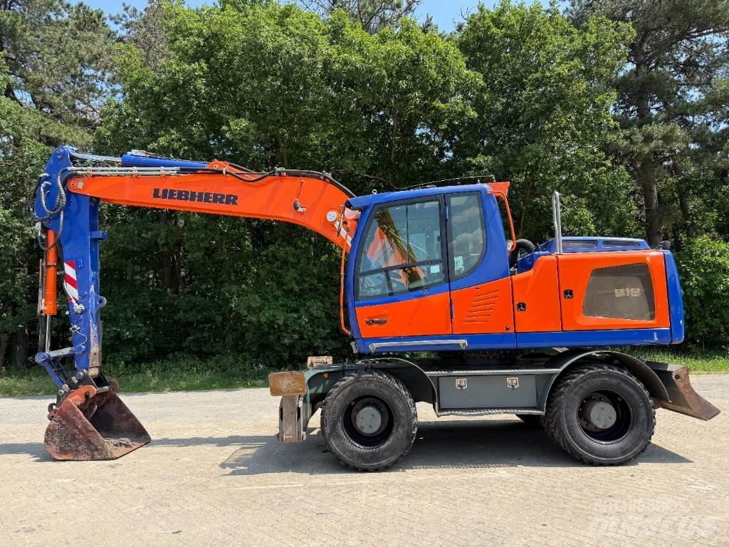 Liebherr A 918 Escavatori gommati