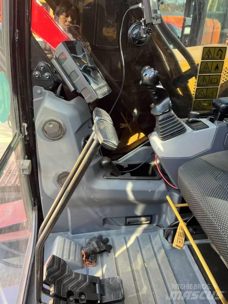 CAT 310 Escavatori cingolati