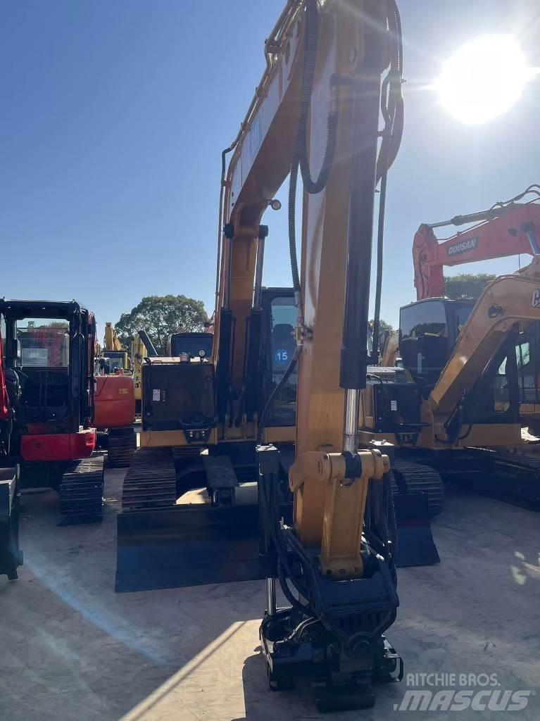 CAT 310 Escavatori cingolati