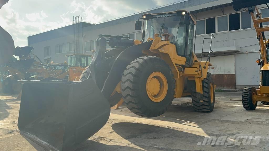 Volvo L 105 Pale gommate