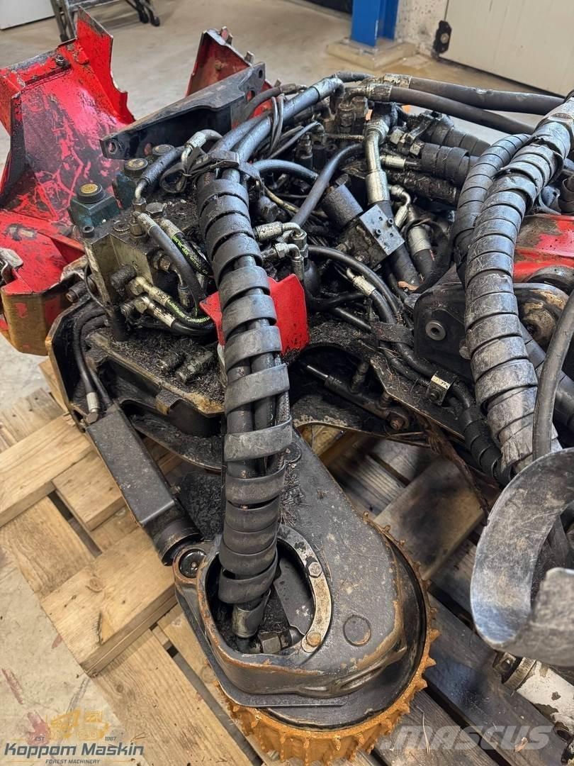 Komatsu S82 Decespugliatrici e trinciatrici idrauliche