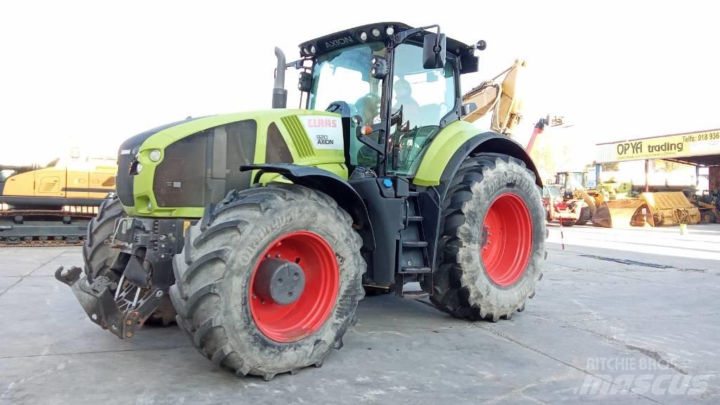 CLAAS Axion 920 Trattori