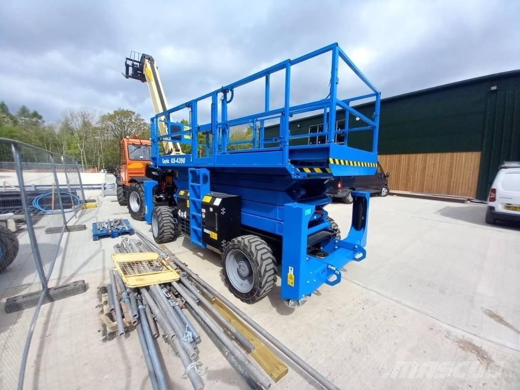 Genie GS 4390 RT Piattaforme a pantografo