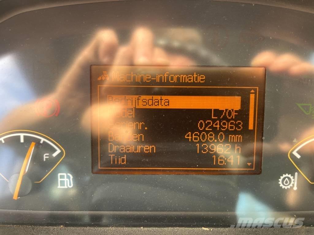 Volvo L 70 F Pale gommate