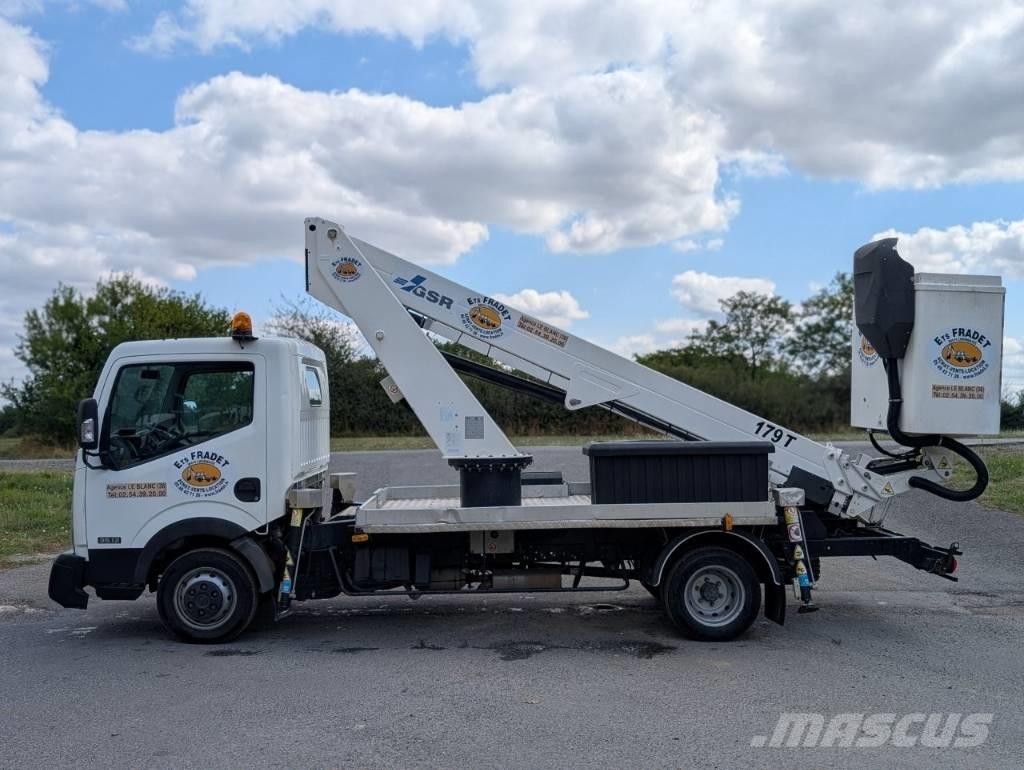 Nissan NT400 Piattaforme autocarrate