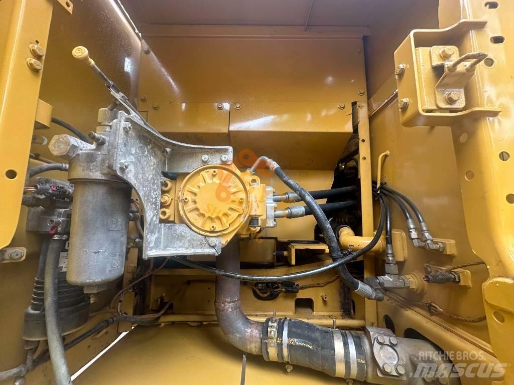 CAT 330 Escavatori cingolati