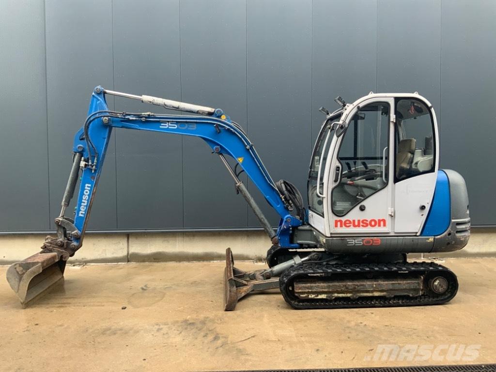 Neuson 3503 RD Miniescavatori