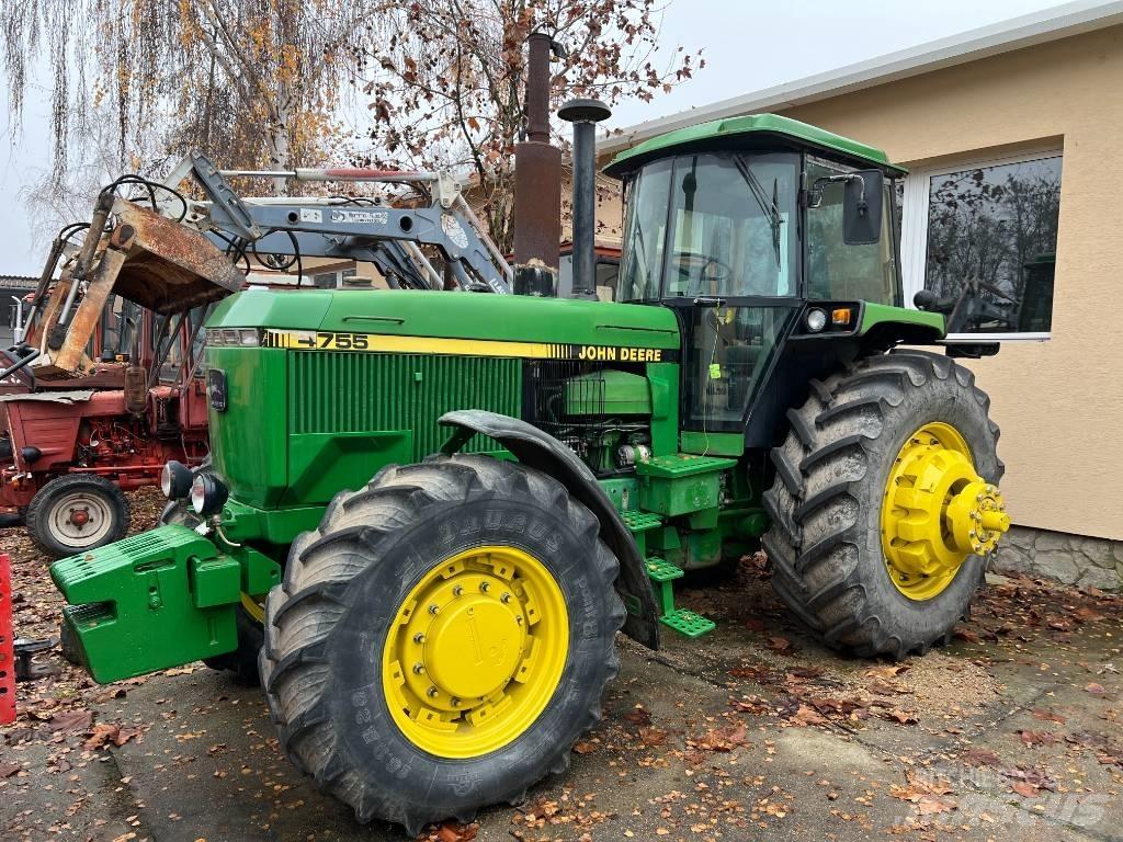 John Deere 4755 Trattori