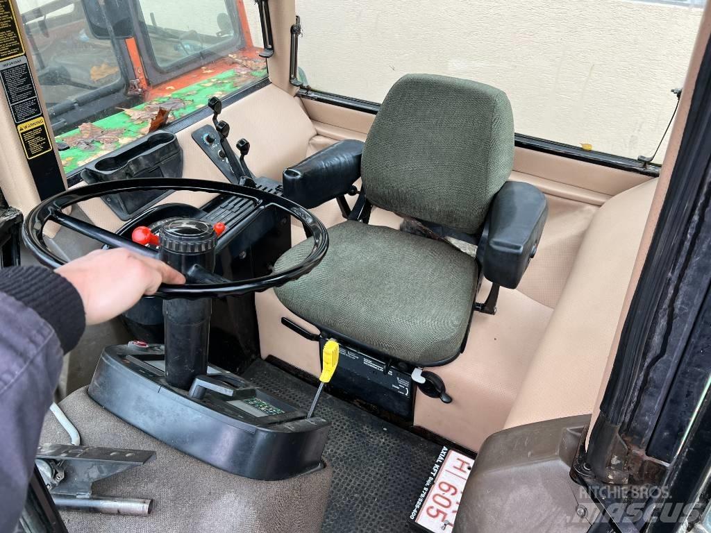 John Deere 4755 Trattori