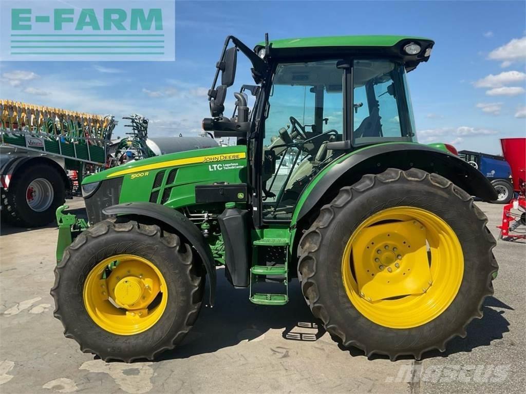 John Deere 5100R Trattori