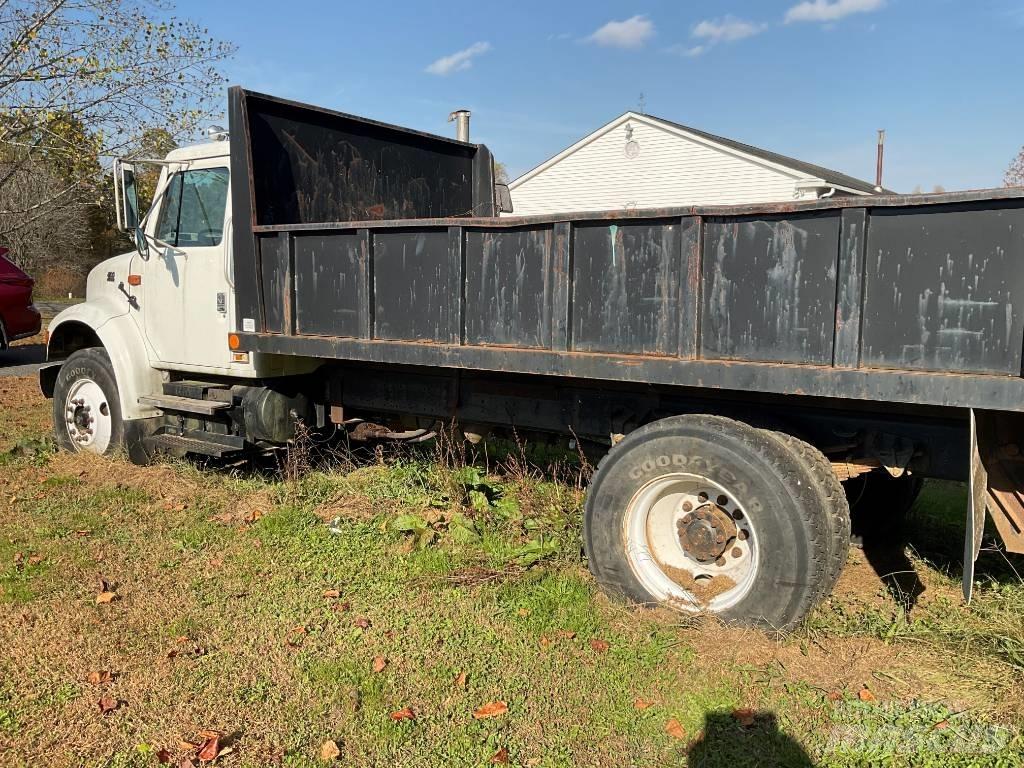 International 4900 Camion ribaltabili