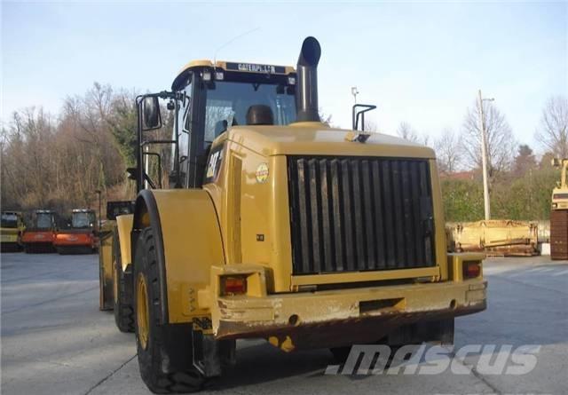 CAT 966F Pale gommate