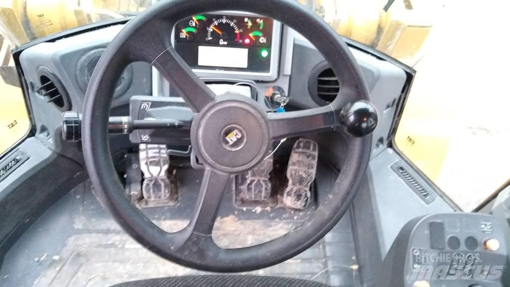 CAT 950M Pale gommate