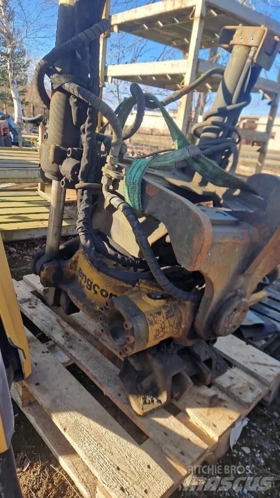 Engcon EC 226 Pale a rotazione