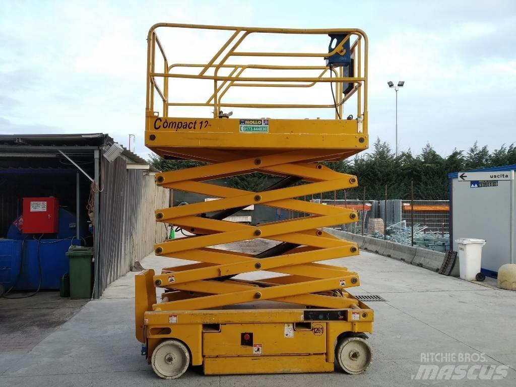 Haulotte Compact 12 Piattaforme a pantografo