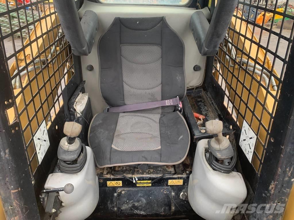 CAT 257 B Mini Pale Gommate