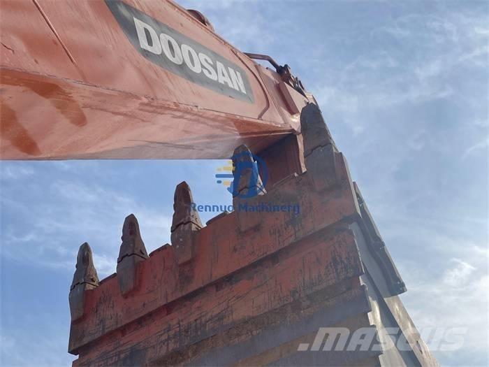 Doosan DX 380 LC Escavatori cingolati