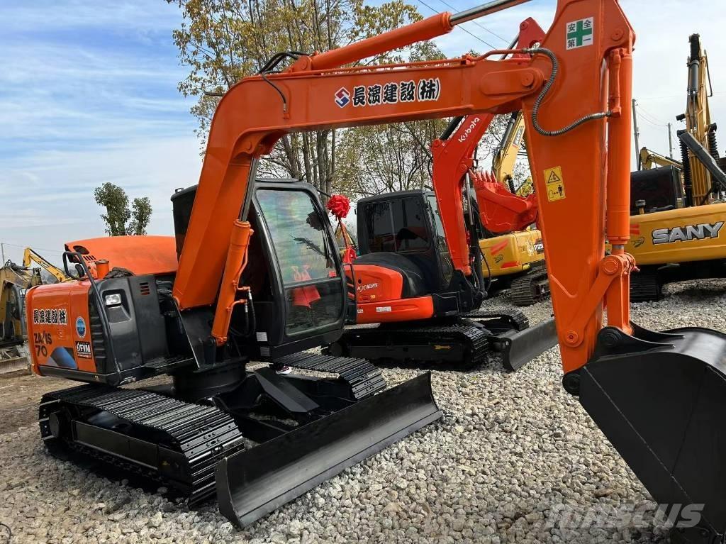Hitachi 70 Escavatori cingolati