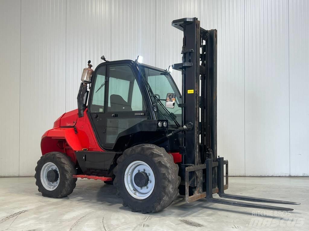 Manitou M30-4 Elevatore per esterni
