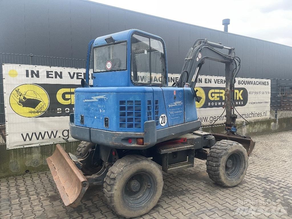  Peljop EW 256 Escavatori gommati