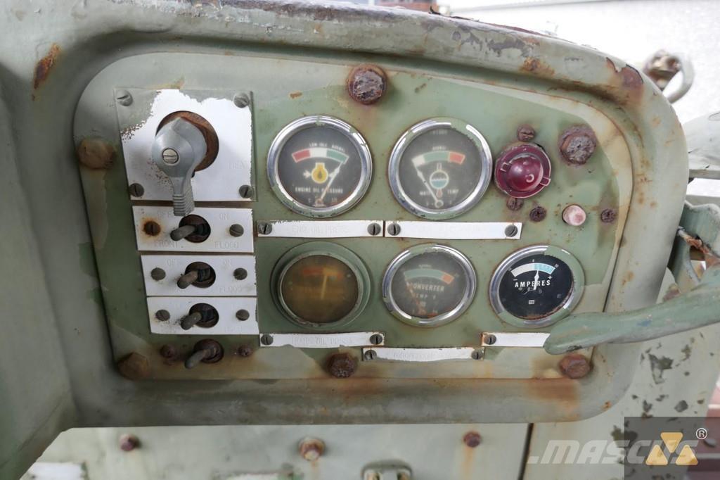 CAT D7F Ex-army Dozer cingolati