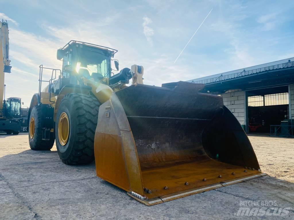 CAT 972mxe Pale gommate