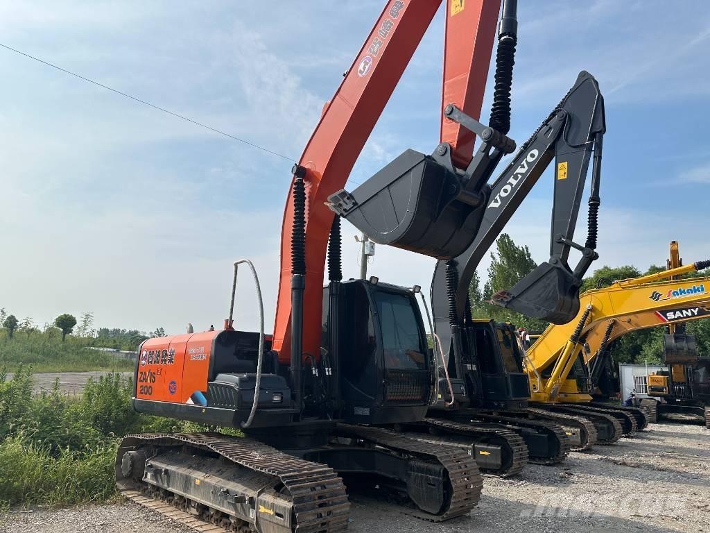 Hitachi ZX200 Escavatori cingolati
