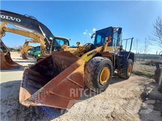 Komatsu WA 380-6 Pale gommate