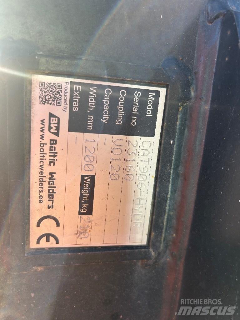 CAT 906M Pale gommate