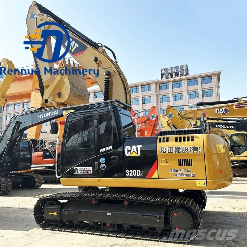 CAT 320 D2 Escavatori cingolati