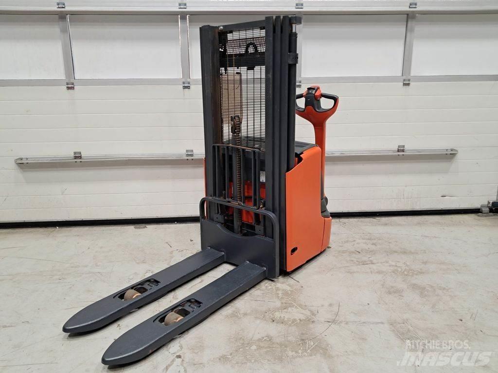 Linde L12I Transpallet uomo a terra