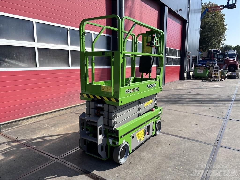 Fronteq FS0607E Piattaforme a pantografo