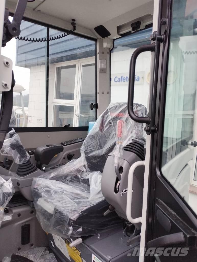 Takeuchi TB 325 R Miniescavatori