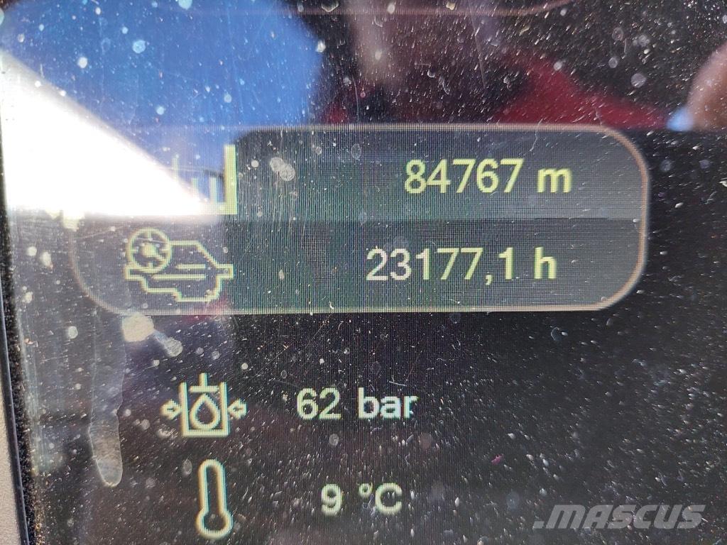 Komatsu 911 Abbattitrici, Disboscatrici