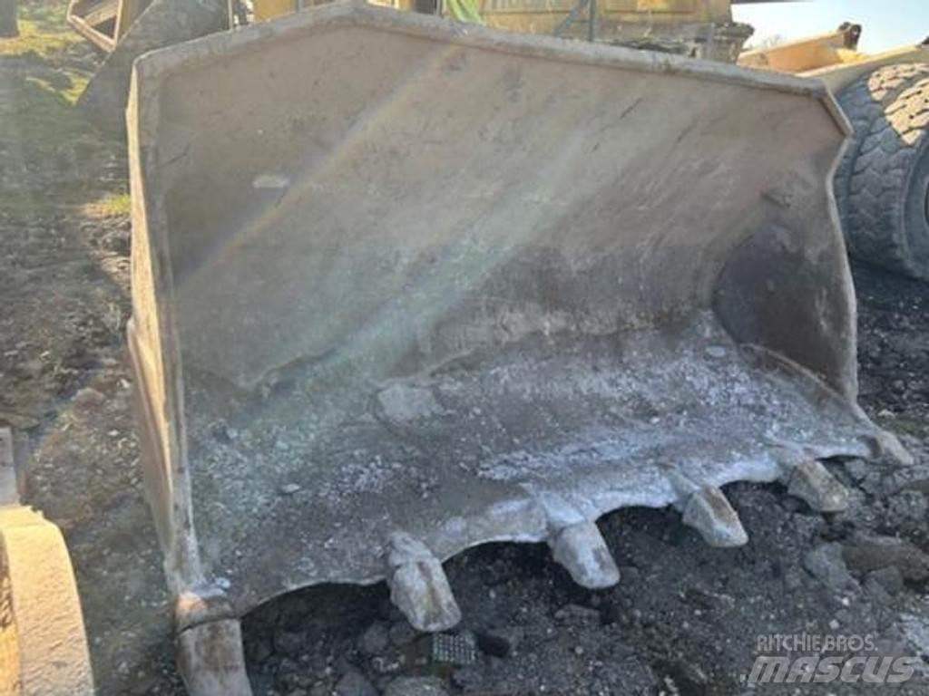 CAT 973D Benne