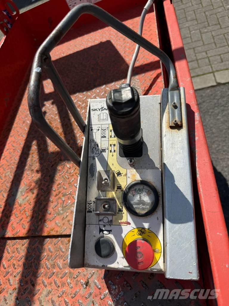 SkyJack SJ 3219 Piattaforme a pantografo