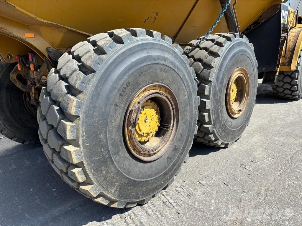 CAT 745 C Dumpers articolati