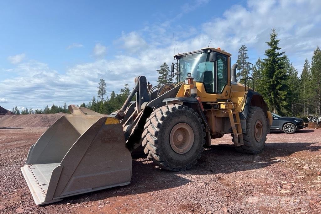 Volvo L 180 G Pale gommate