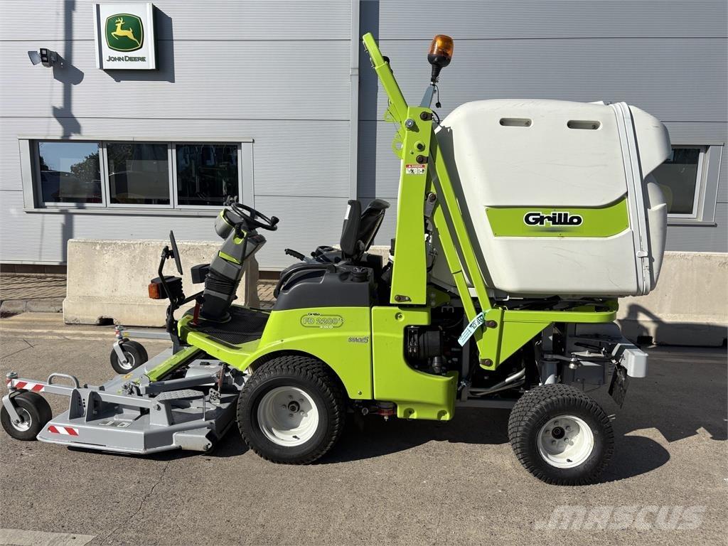 Grillo FD2200TS Trattorini tagliaerba