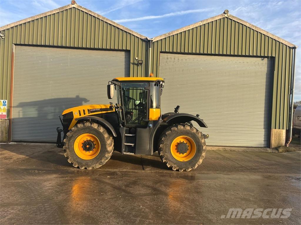JCB Fastrac 4220 Trattori