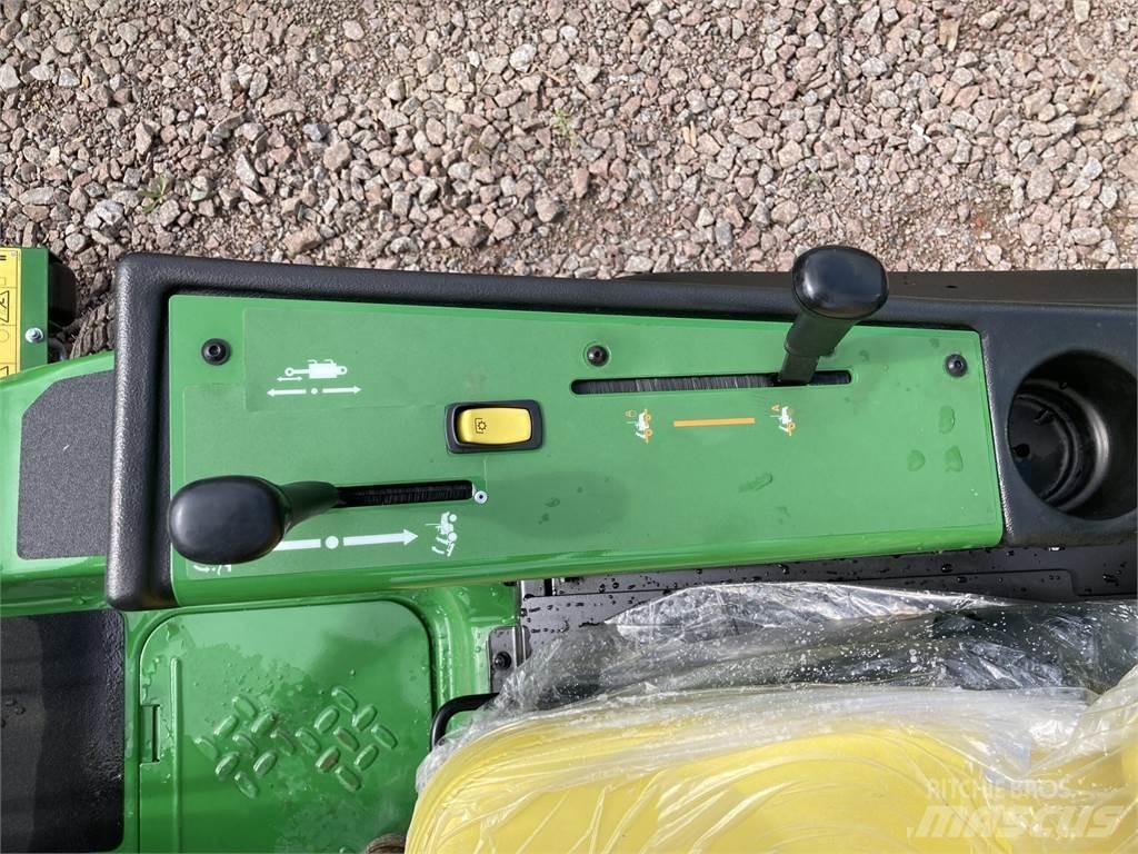 John Deere 1550 Trattorini tagliaerba