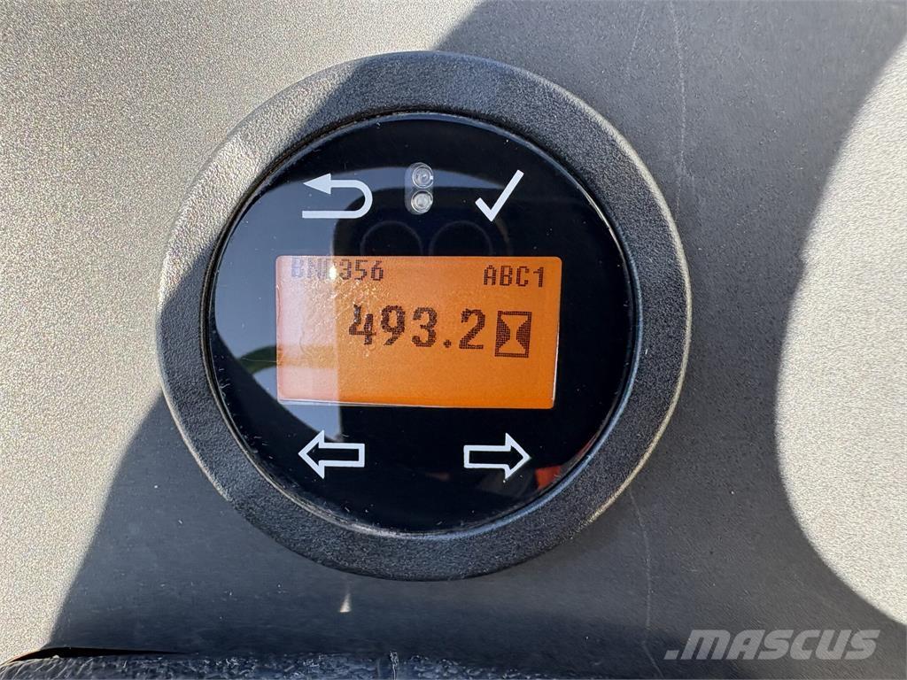 John Deere 1570 Trattorini tagliaerba