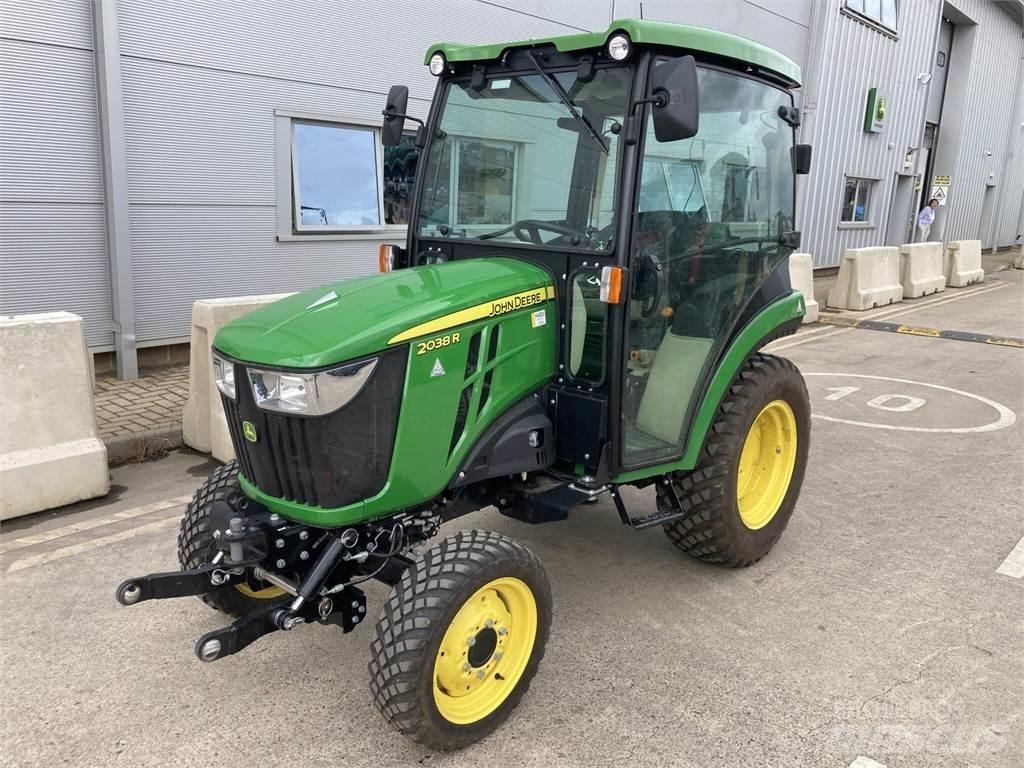 John Deere 2038R Trattori compatti