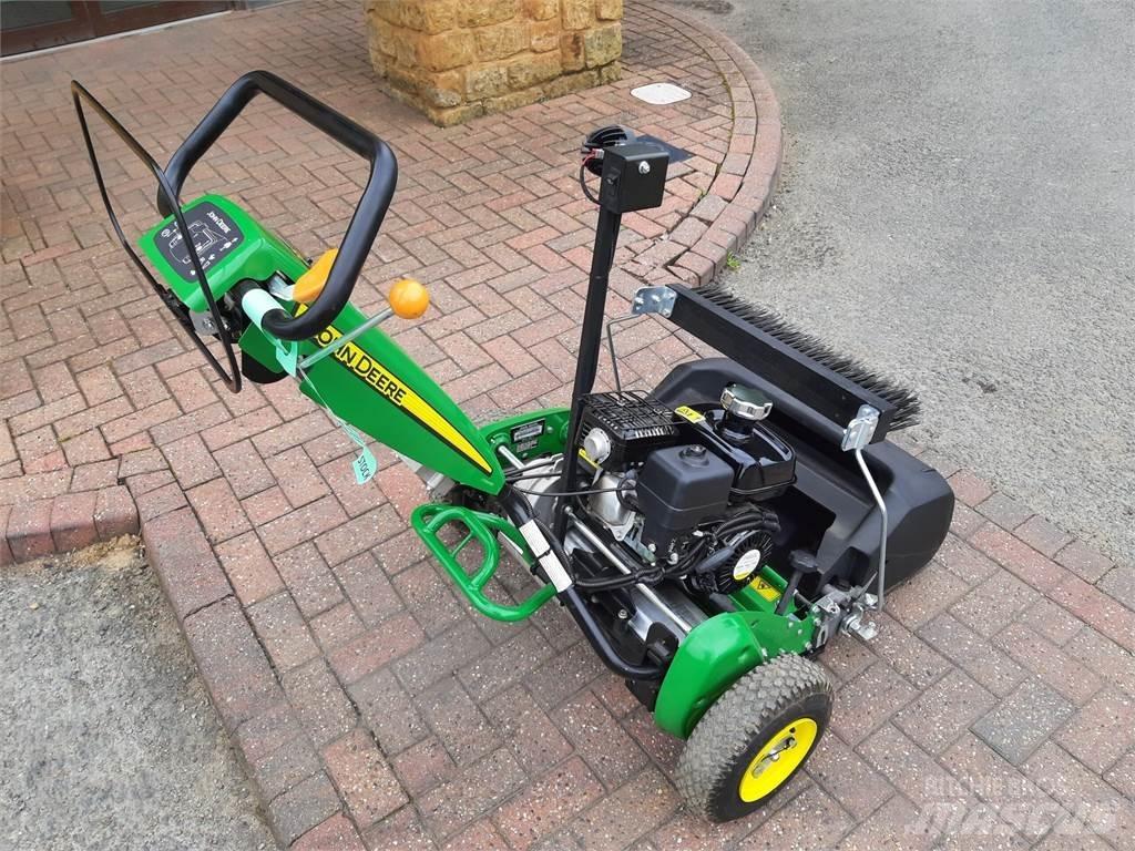 John Deere 220SL Tosaerba a spinta